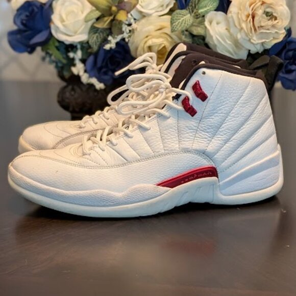 S7 2021 JORDAN 12 Retro Twist Sneakers - Picture 5 of 11